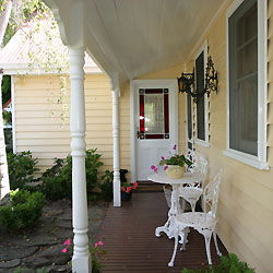 Yuulong Bed And Breakfast - Sunshine Coast Guide 1
