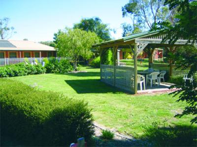 Aristocrat Waurnvale Motel - Sunshine Coast Guide 1