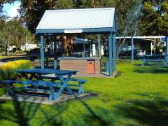 Allawah Caravan And Boat Park - Sunshine Coast Guide 0