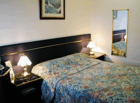 Avalon Motel - Sunshine Coast Guide 2