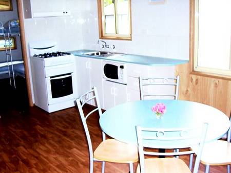 Flinders Caravan Park - Sunshine Coast Guide 3