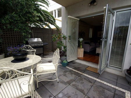 Boutique Stays - Beachside Point - Sunshine Coast Guide 0