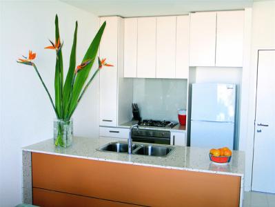 Clarion Suites Milano On Swanston - Sunshine Coast Guide 2