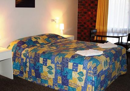 Zero Inn Motel - Sunshine Coast Guide 2