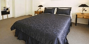 Alpine Retreat Hotel - Sunshine Coast Guide 0