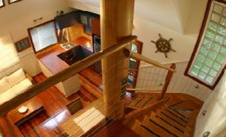 Aireys Overboard Seaside Cottage - Sunshine Coast Guide 0
