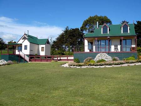 Loves Lane Cottages - Sunshine Coast Guide 0