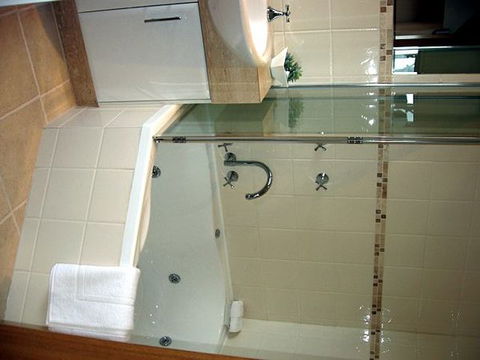 Loves Lane Cottages - Sunshine Coast Guide 2
