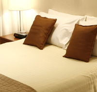Best Western New Crossing Place Motel - Sunshine Coast Guide