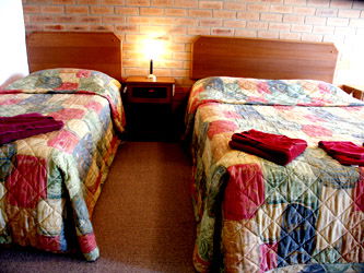 Quays Motel - Sunshine Coast Guide 5