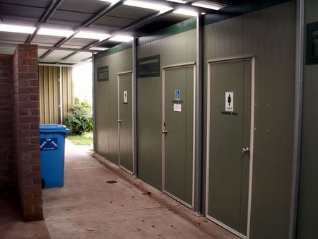 Sale Showground Caravan And Motorhome Park - Sunshine Coast Guide 4