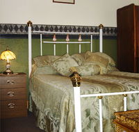 Stanbyrne Bed  Breakfast - Sunshine Coast Guide