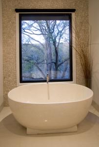 Saltus Luxury Retreat - Sunshine Coast Guide 2