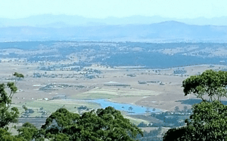 Avocado Sunset - Sunshine Coast Guide 1