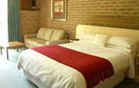 Eildon Parkview Motor Inn - Sunshine Coast Guide 0