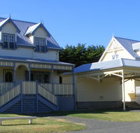 Belfast Cottages - Sunshine Coast Guide