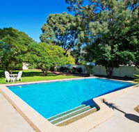 Wattle Motel - Sunshine Coast Guide