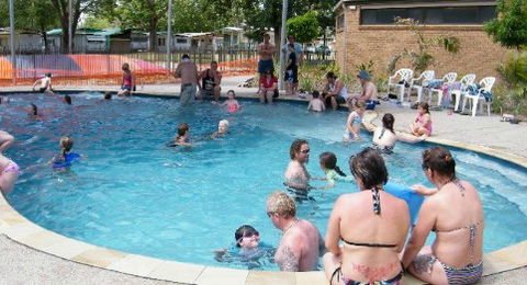 Cohuna Waterfront Holiday Park - Sunshine Coast Guide 2