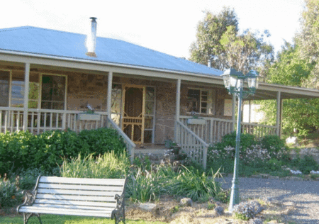 Buttercup Cottage  Apartment - Sunshine Coast Guide