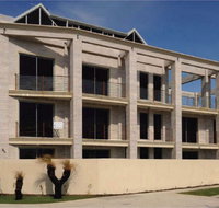 Platinum Suites - Sunshine Coast Guide