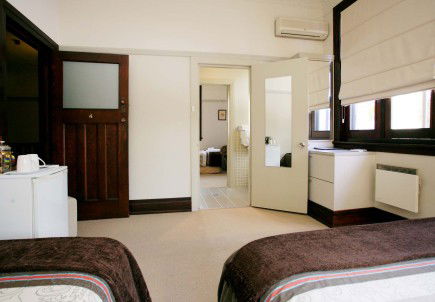 The Bank Guest House & Tellers Restaurant - Sunshine Coast Guide 3