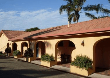 Costa Rica Resort Motel - Sunshine Coast Guide