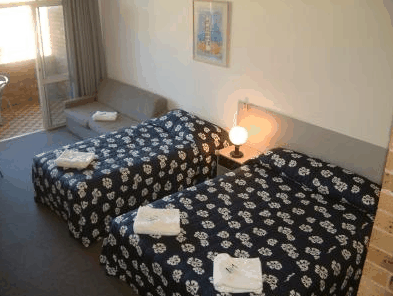 Next Seabreeze Beach Hotel - Sunshine Coast Guide