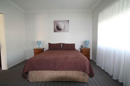 Abbey Apartments - Sunshine Coast Guide 2