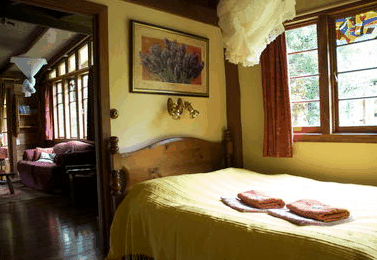 Nimbin Holiday Accommodation  Guest House - Sunshine Coast Guide