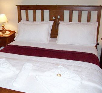 Wagga Wagga Forget Me Not Cottages - Sunshine Coast Guide 1