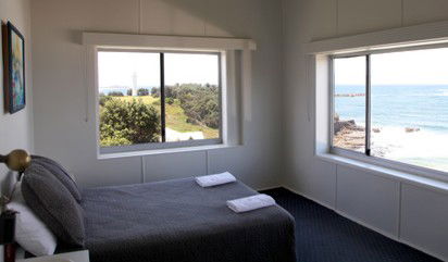Pacific Hotel Yamba - Sunshine Coast Guide 2