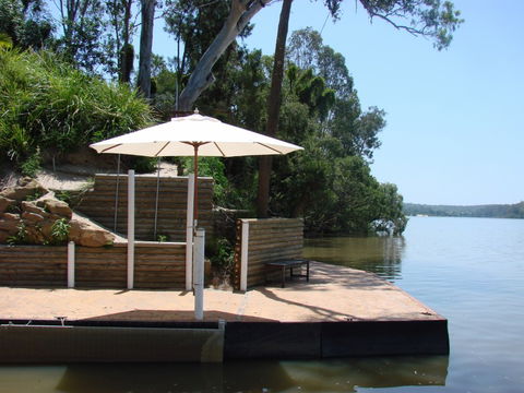 Clarence River Bed & Breakfast - Sunshine Coast Guide 3