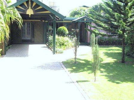 Chelsand Cottage - Sunshine Coast Guide 2