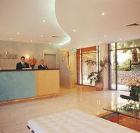 Medina Executive Coogee - Sunshine Coast Guide