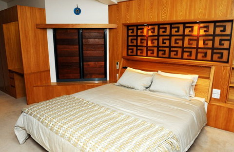 Aqua Marine - Sunshine Coast Guide 3