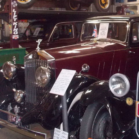 Vintage Fun Hire Cars - Sunshine Coast Guide 2
