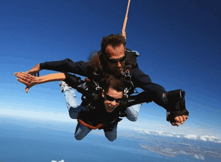 OzSkydiving - Sunshine Coast Guide