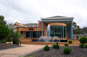Country Club Tasmania - Sunshine Coast Guide 3