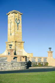 Fremantle War Memorial - Sunshine Coast Guide 0