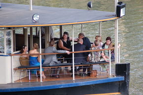 Emmylou Paddle Steamer - Sunshine Coast Guide 4