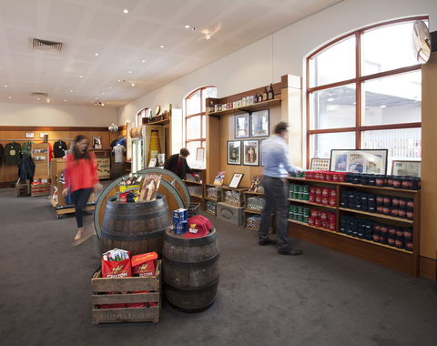 Carlton Brewhouse - Sunshine Coast Guide 2