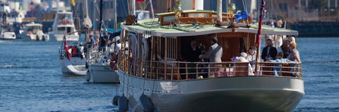 Cruise Victoria - Sunshine Coast Guide 0