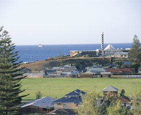 Lighthouse - Sunshine Coast Guide 0