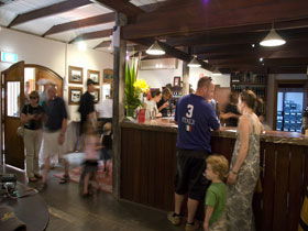 Langmeil Winery - Sunshine Coast Guide 0