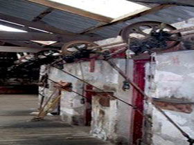 Mount Dutton Bay Woolshed Museum - Sunshine Coast Guide 0