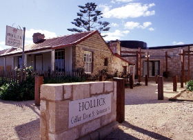 Hollick Winery And Restaurant - Sunshine Coast Guide 0