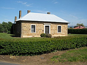 Oatlands Court House - Sunshine Coast Guide 0