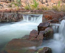 Sweetwater Pool - Sunshine Coast Guide 0