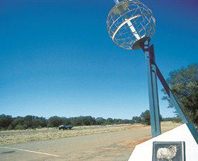 Tropic Of Capricorn Marker - Sunshine Coast Guide 0