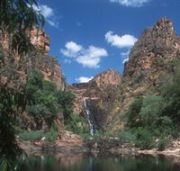 Twin Falls - Sunshine Coast Guide